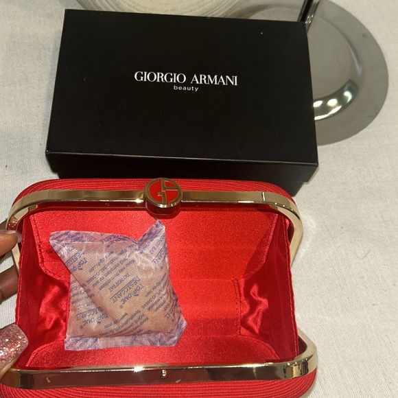 Giorgio Armani Beauty Clutch like new - Picture 7 of 8